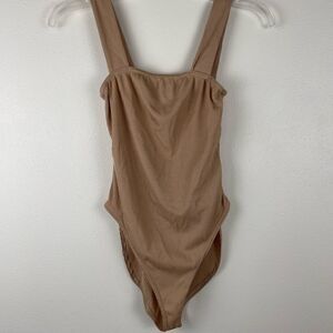 NWOT Boohoo Bodysuit Size 6